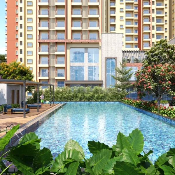 Brigade Lakecrest pool